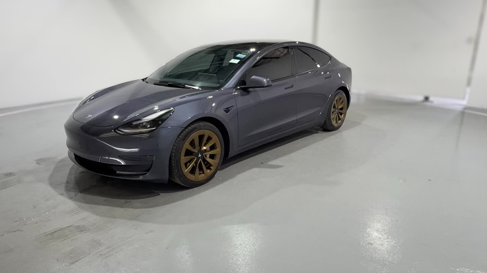 2023 Tesla Model 3 vehicle photo