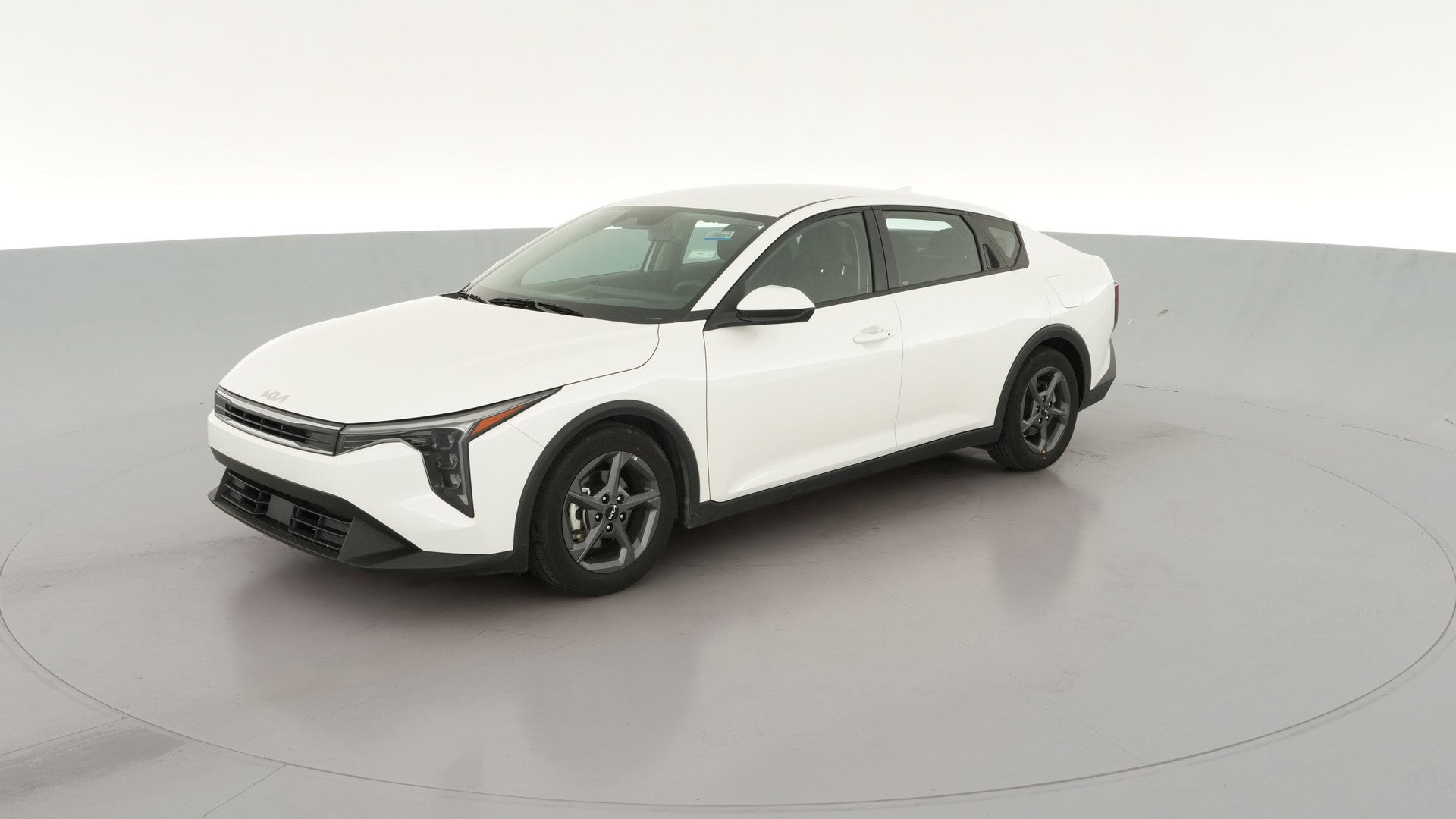 2025 Kia K4 vehicle photo