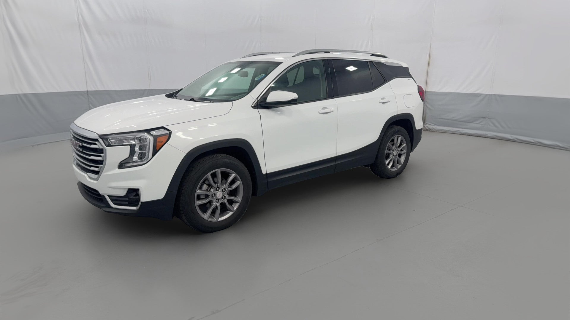2024 GMC Terrain vehicle photo