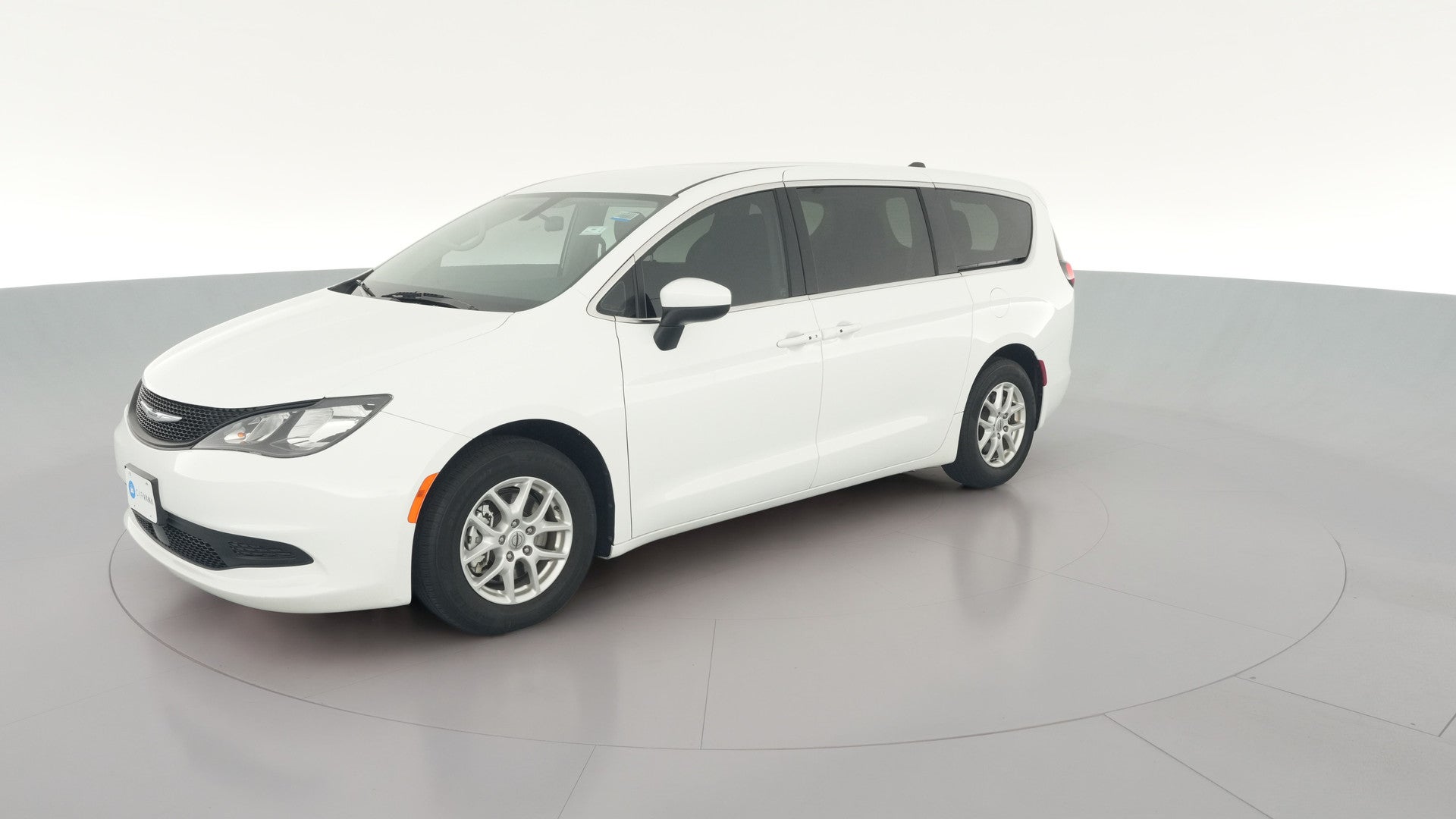 2022 Chrysler Voyager vehicle photo