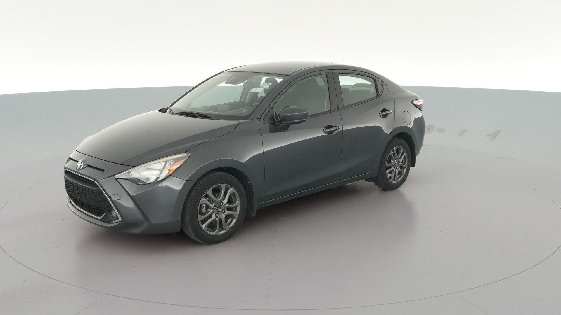 2019 Toyota Yaris vehicle photo