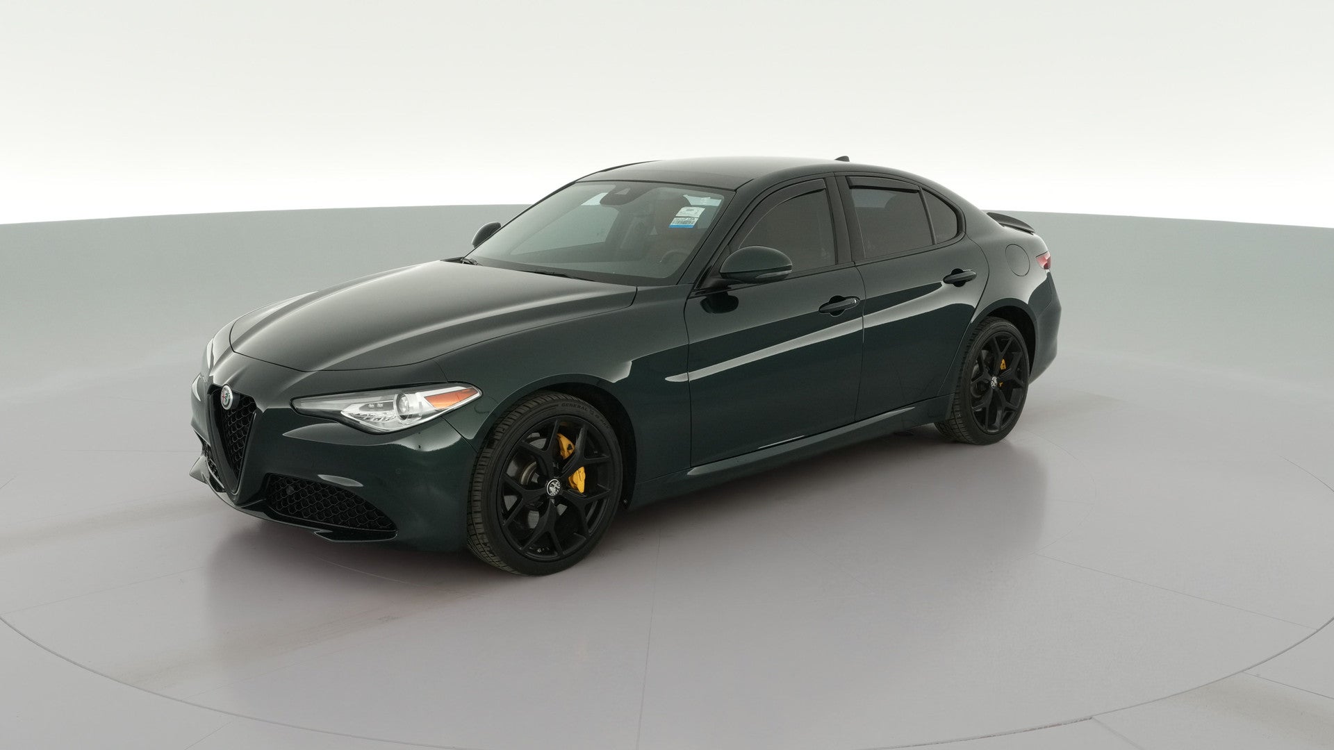 2021 Alfa Romeo Giulia vehicle photo