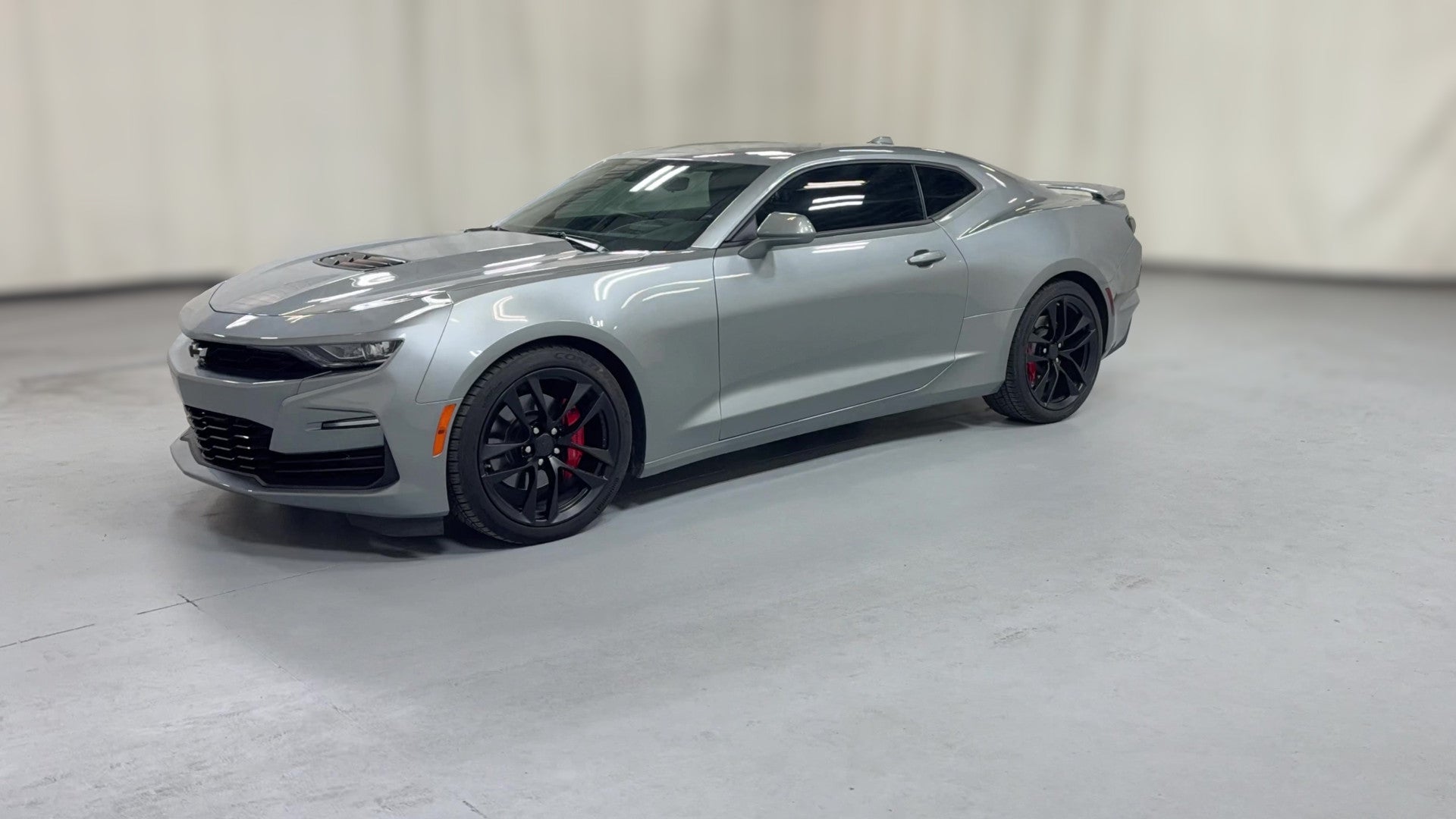 2023 Chevrolet Camaro vehicle photo