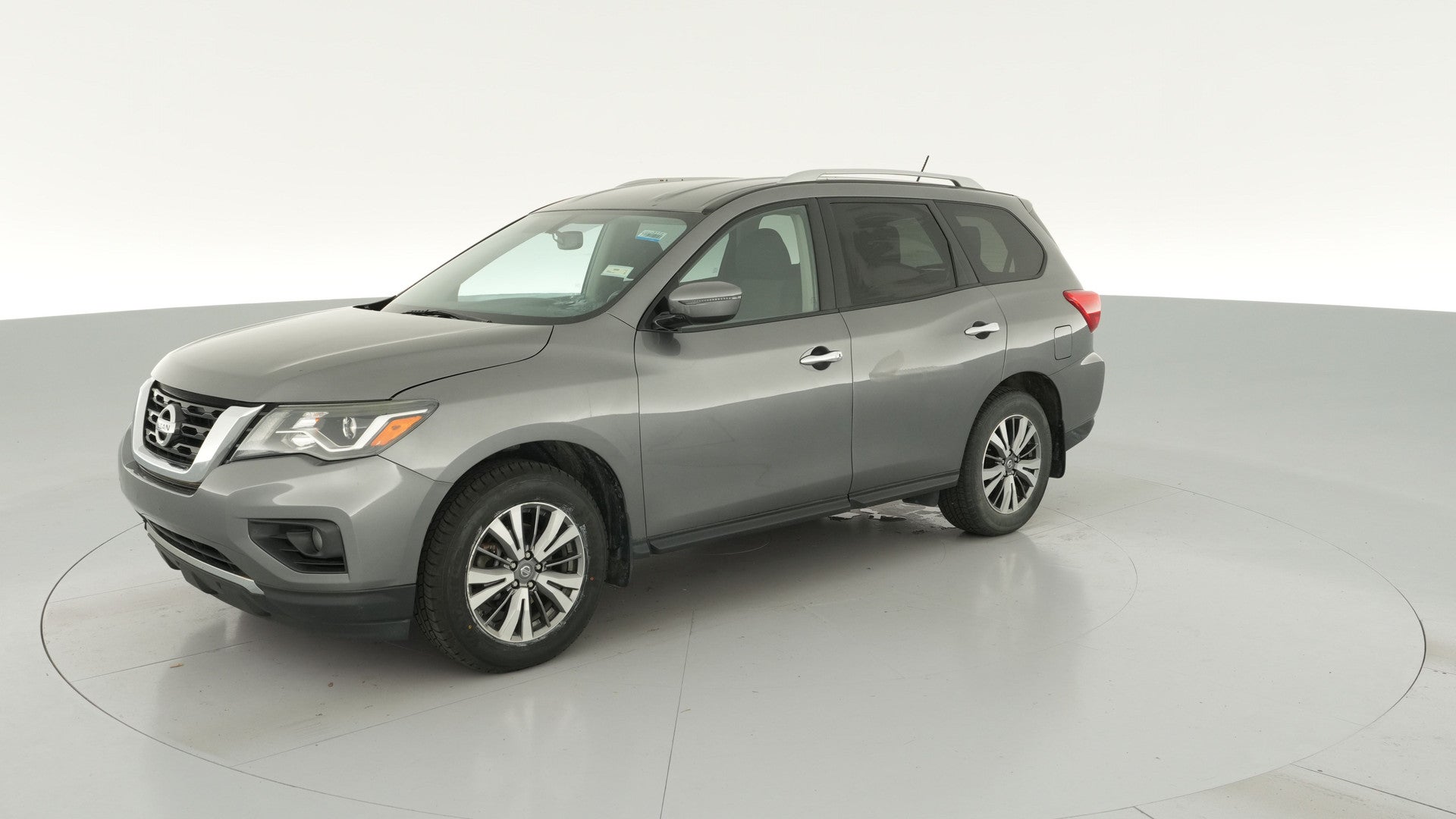 2018 Nissan Pathfinder vehicle photo