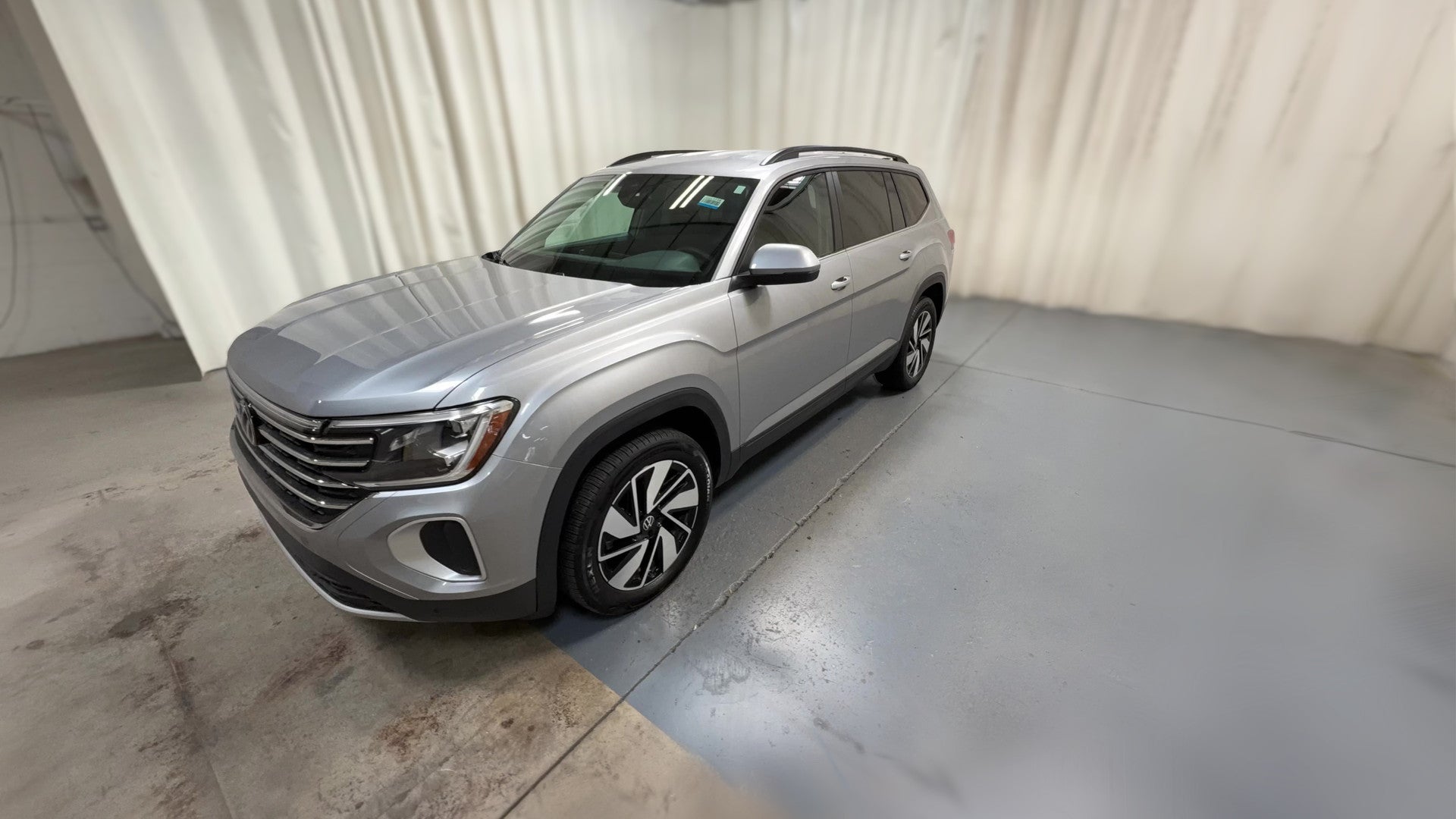 2026 Volkswagen Atlas vehicle photo