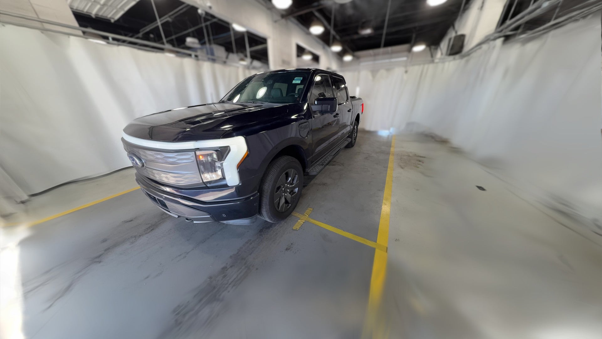 2022 Ford F150 Lightning vehicle photo