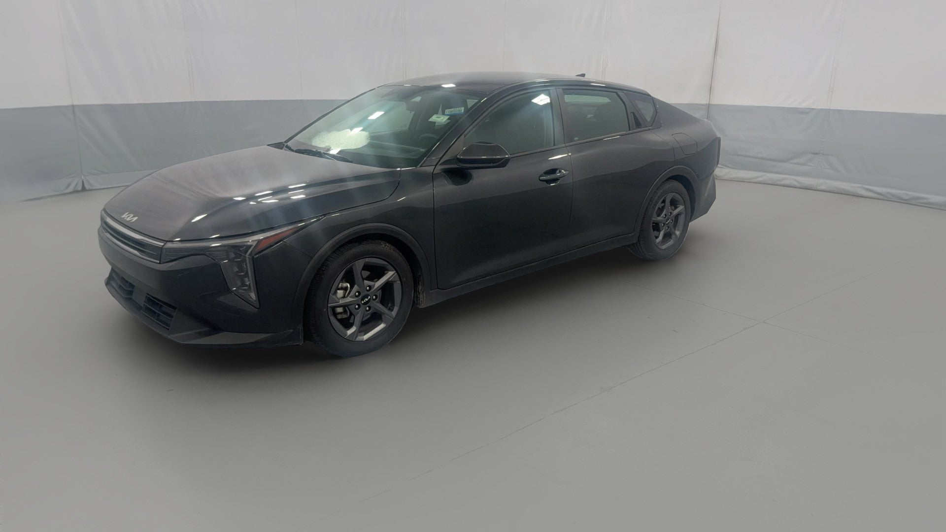 2025 Kia K4 vehicle photo
