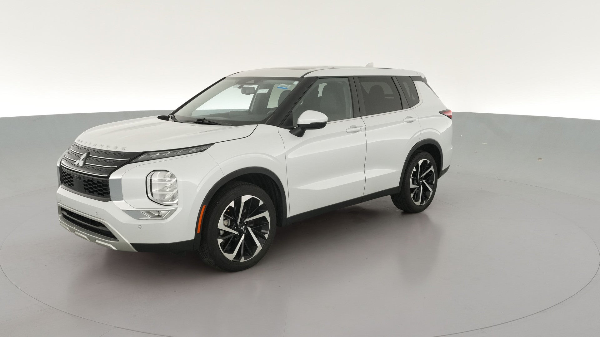 2024 Mitsubishi Outlander vehicle photo