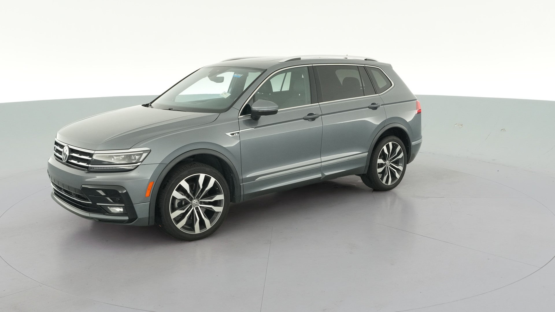 2021 Volkswagen Tiguan vehicle photo