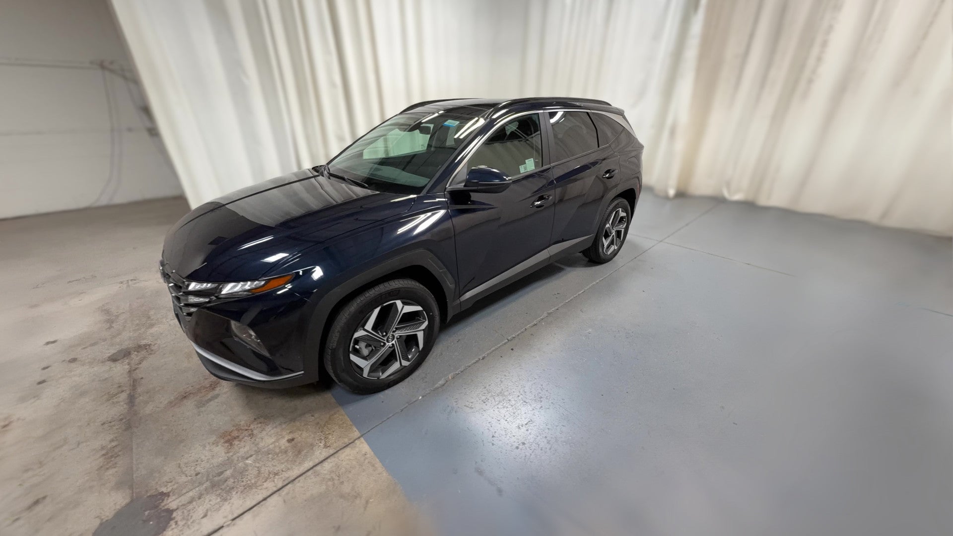 2024 Hyundai Tucson Hybrid vehicle photo