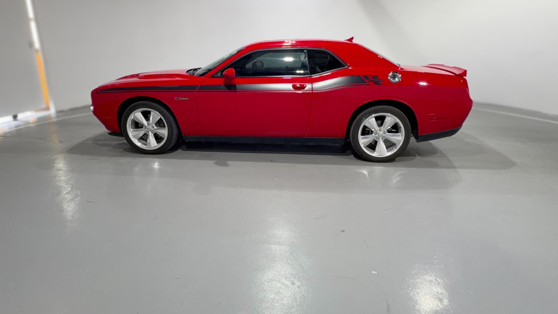 2015 Dodge Challenger vehicle photo