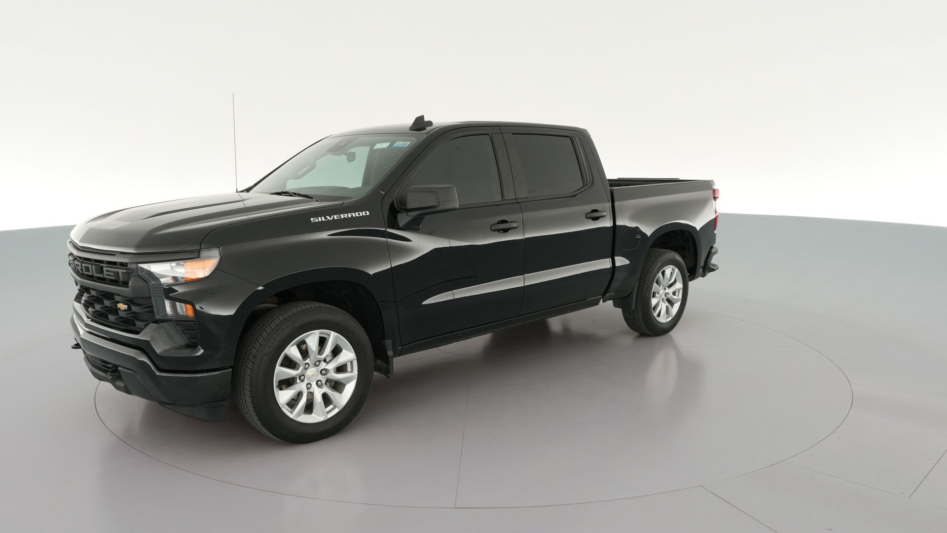 2024 Chevrolet Silverado 1500 Crew Cab vehicle photo