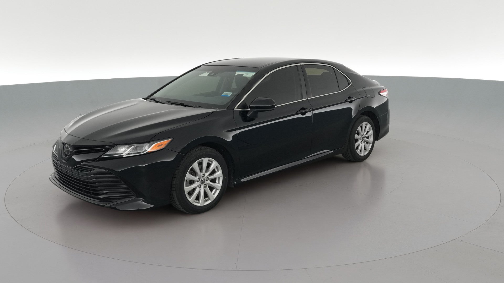 2018 Toyota Camry vehicle photo
