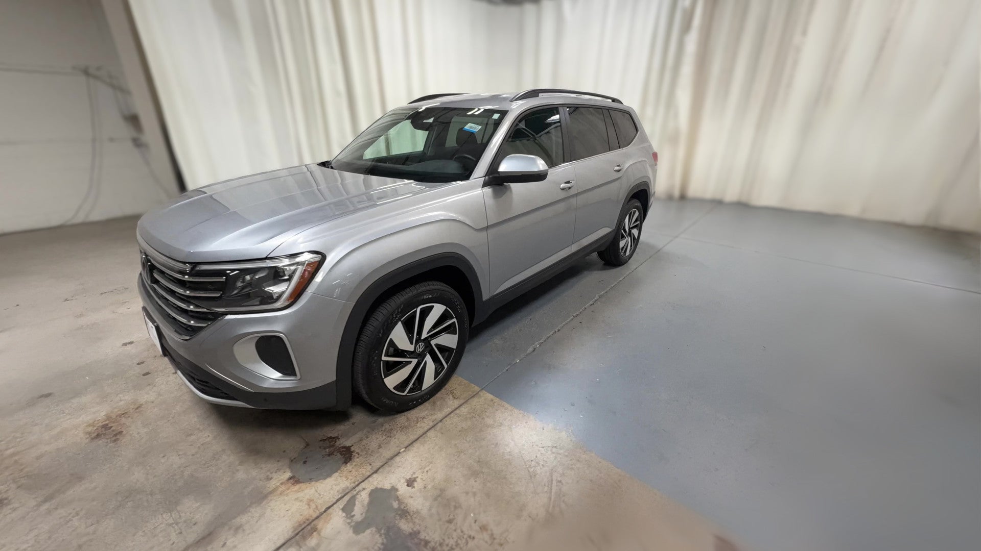2026 Volkswagen Atlas vehicle photo