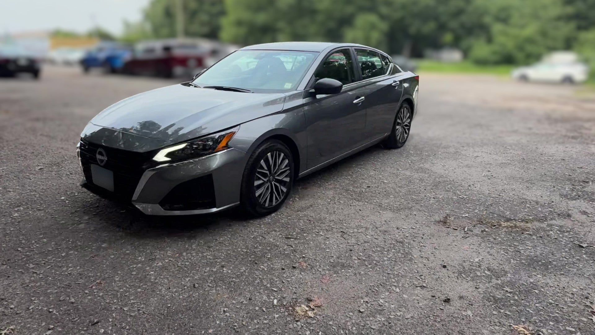 2025 Nissan Altima vehicle photo