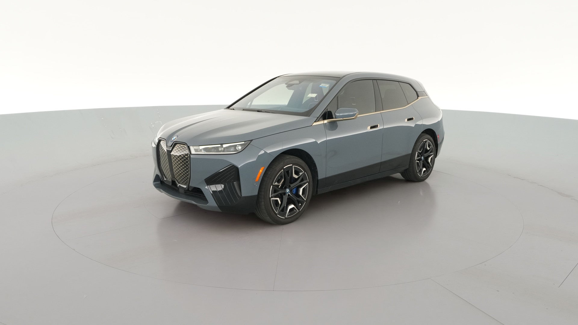 2023 BMW iX vehicle photo