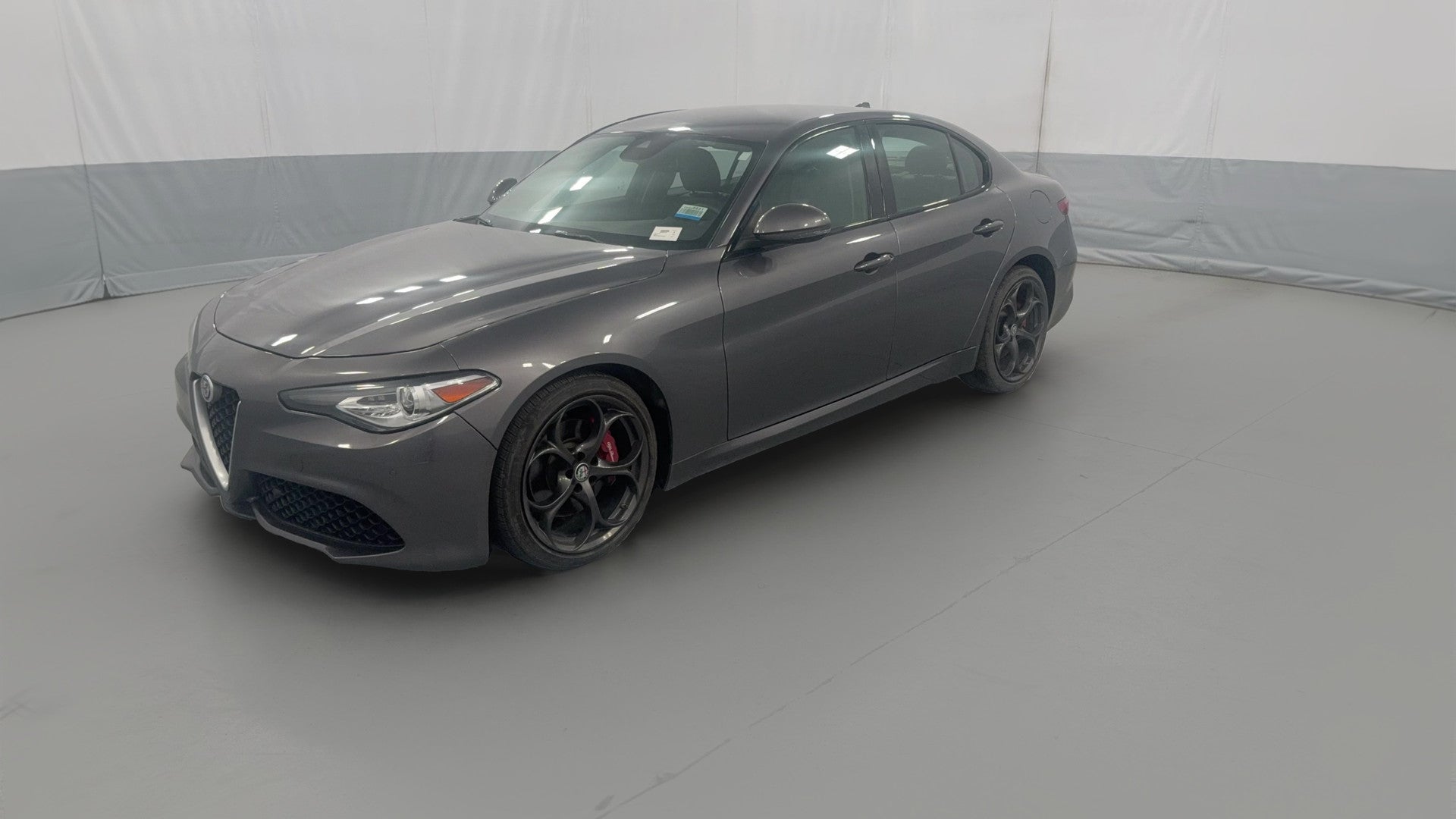 2017 Alfa Romeo Giulia vehicle photo