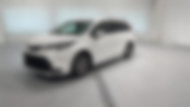 2026 Toyota Sienna vehicle photo