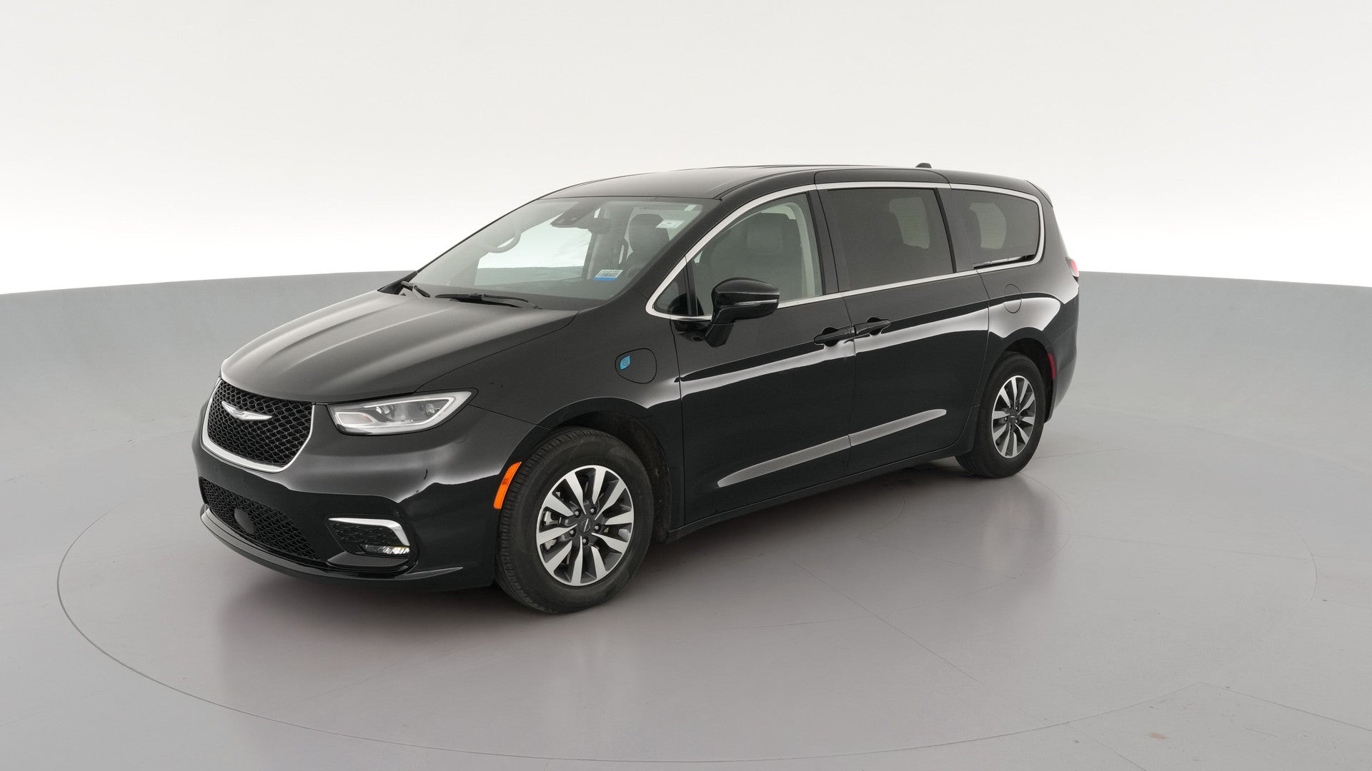 2024 Chrysler Pacifica Hybrid vehicle photo