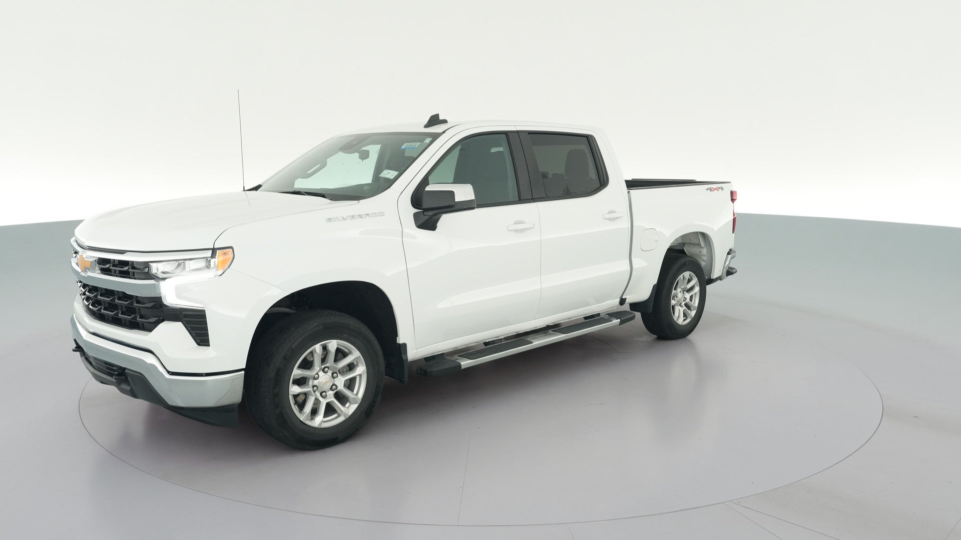 2024 Chevrolet Silverado 1500 Crew Cab vehicle photo