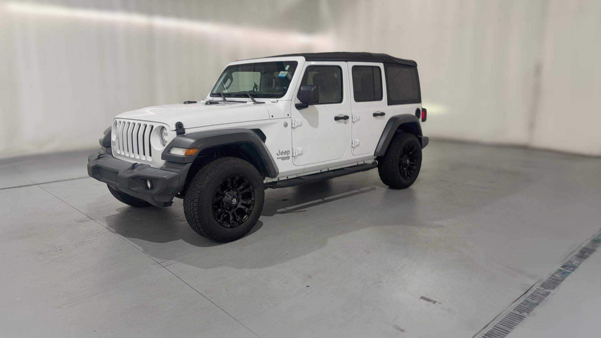 2020 Jeep Wrangler Unlimited vehicle photo