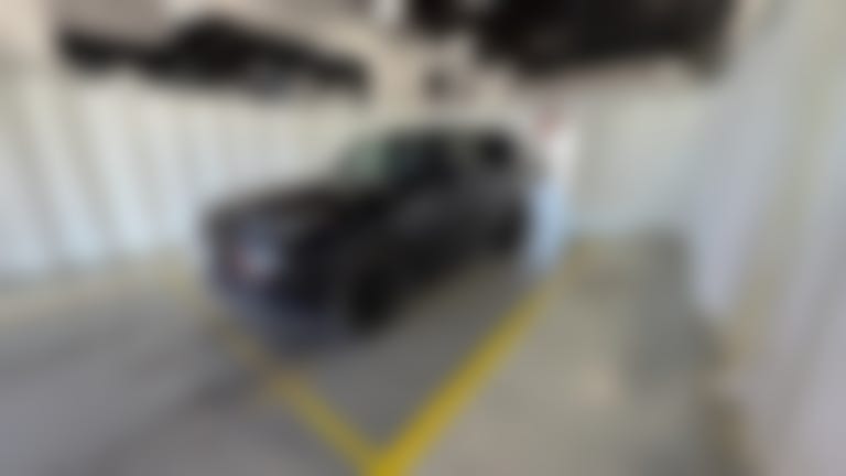 2019 Land Rover Discovery vehicle photo