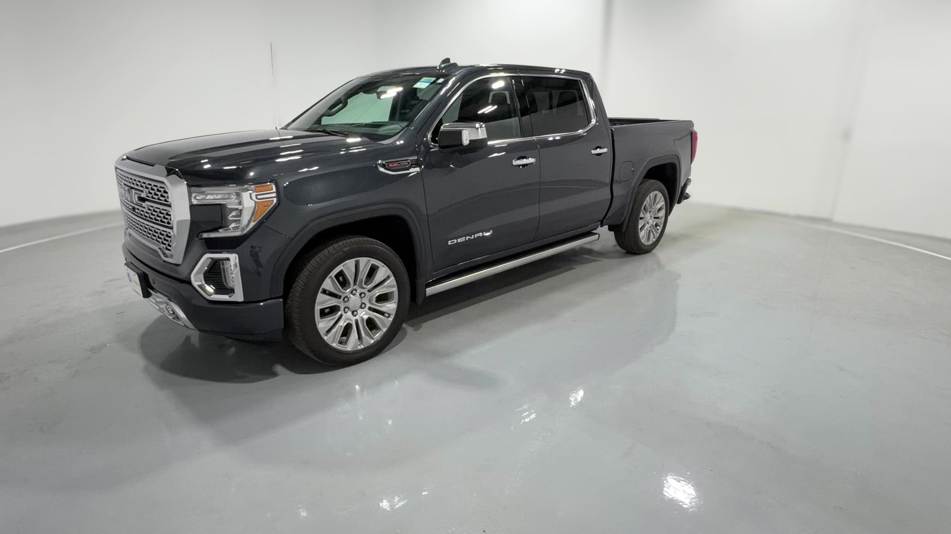 2021 GMC Sierra 1500 Crew Cab vehicle photo