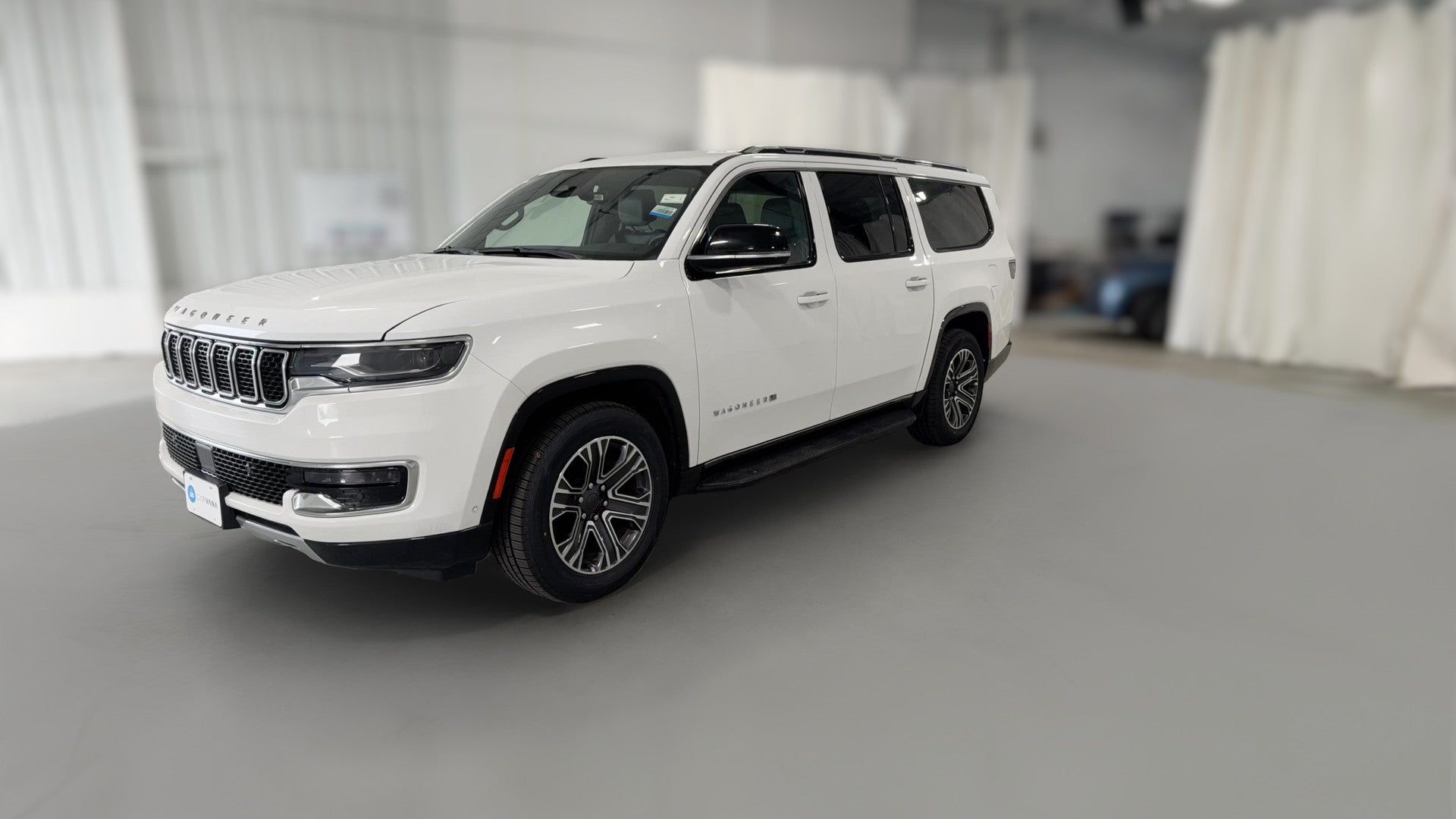 2023 Jeep Wagoneer L vehicle photo