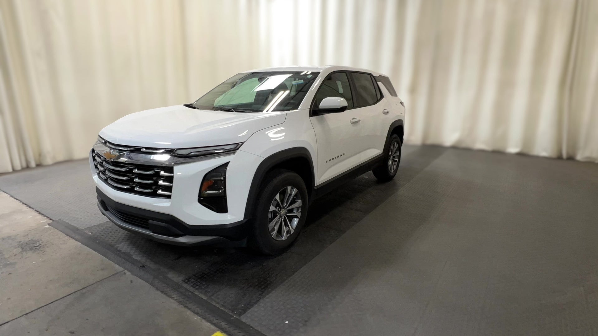 2025 Chevrolet Equinox vehicle photo