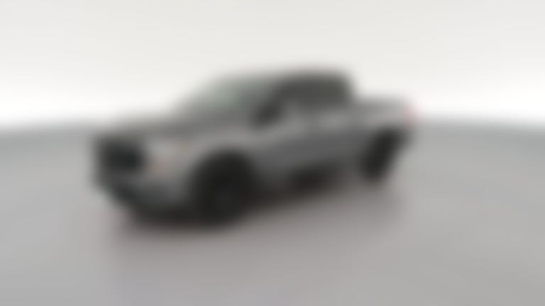 2024 Nissan Titan Crew Cab vehicle photo