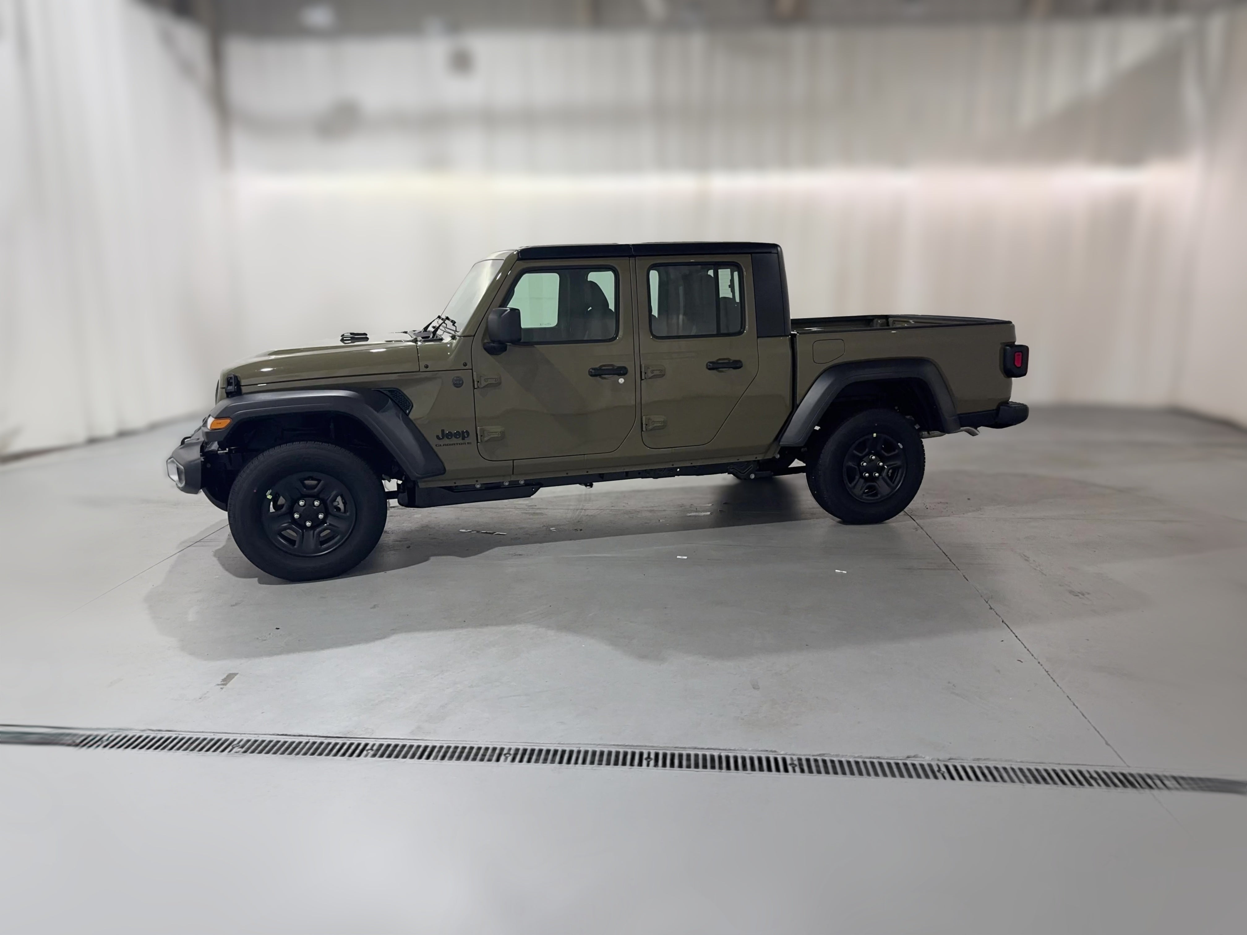 2026 Jeep Gladiator Sport - Photo 20
