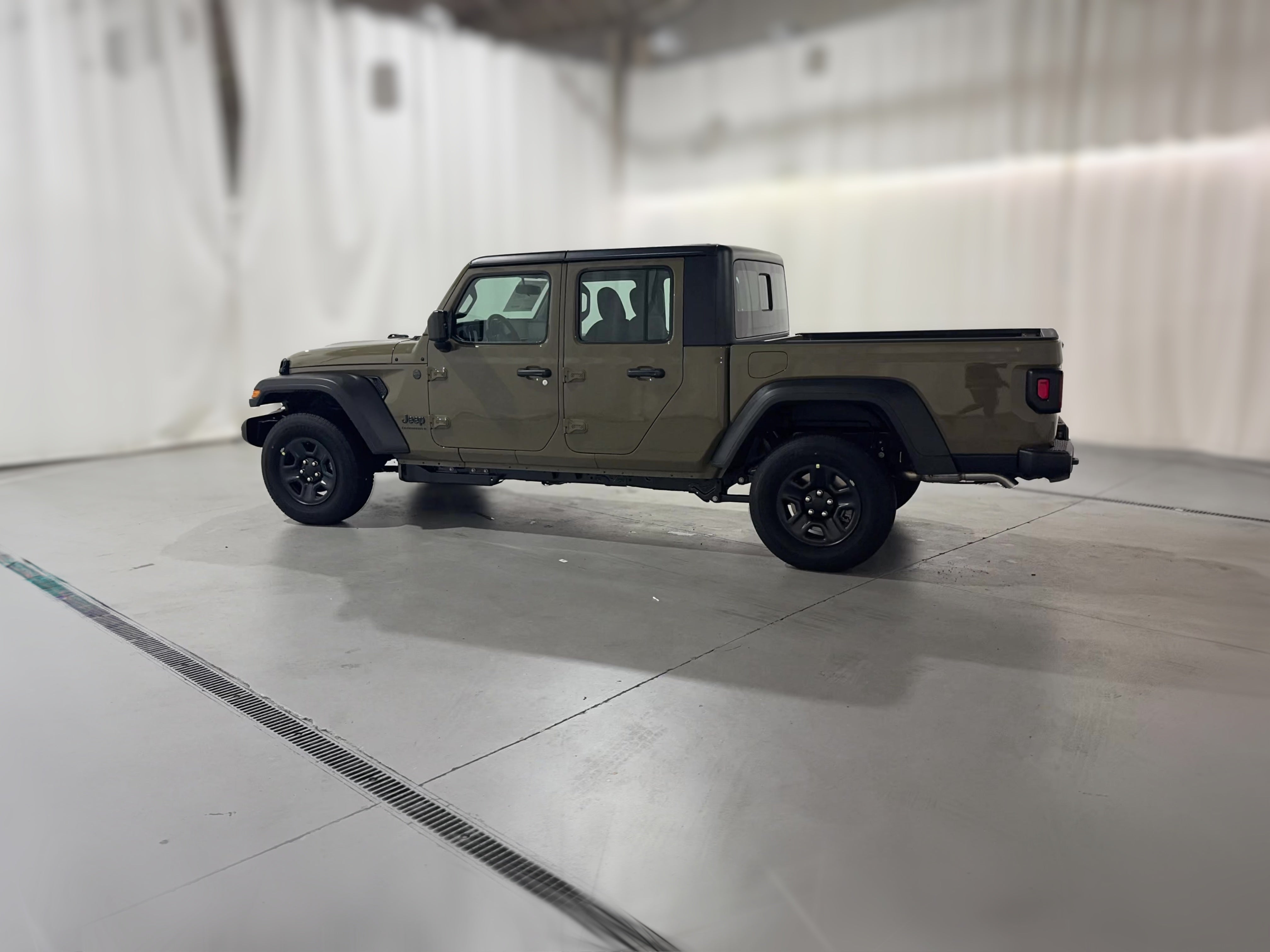 2026 Jeep Gladiator Sport - Photo 22