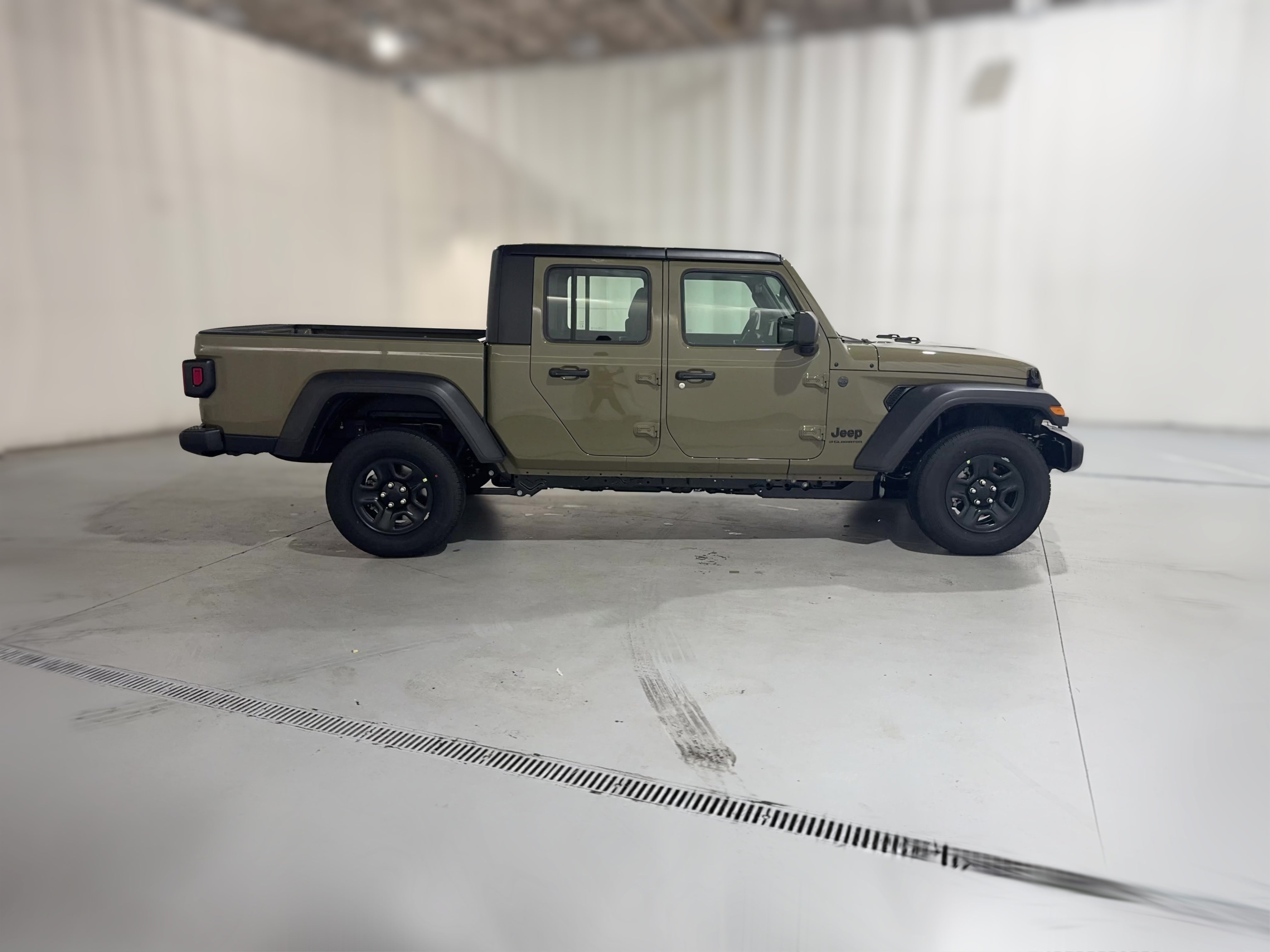 2026 Jeep Gladiator Sport - Photo 29