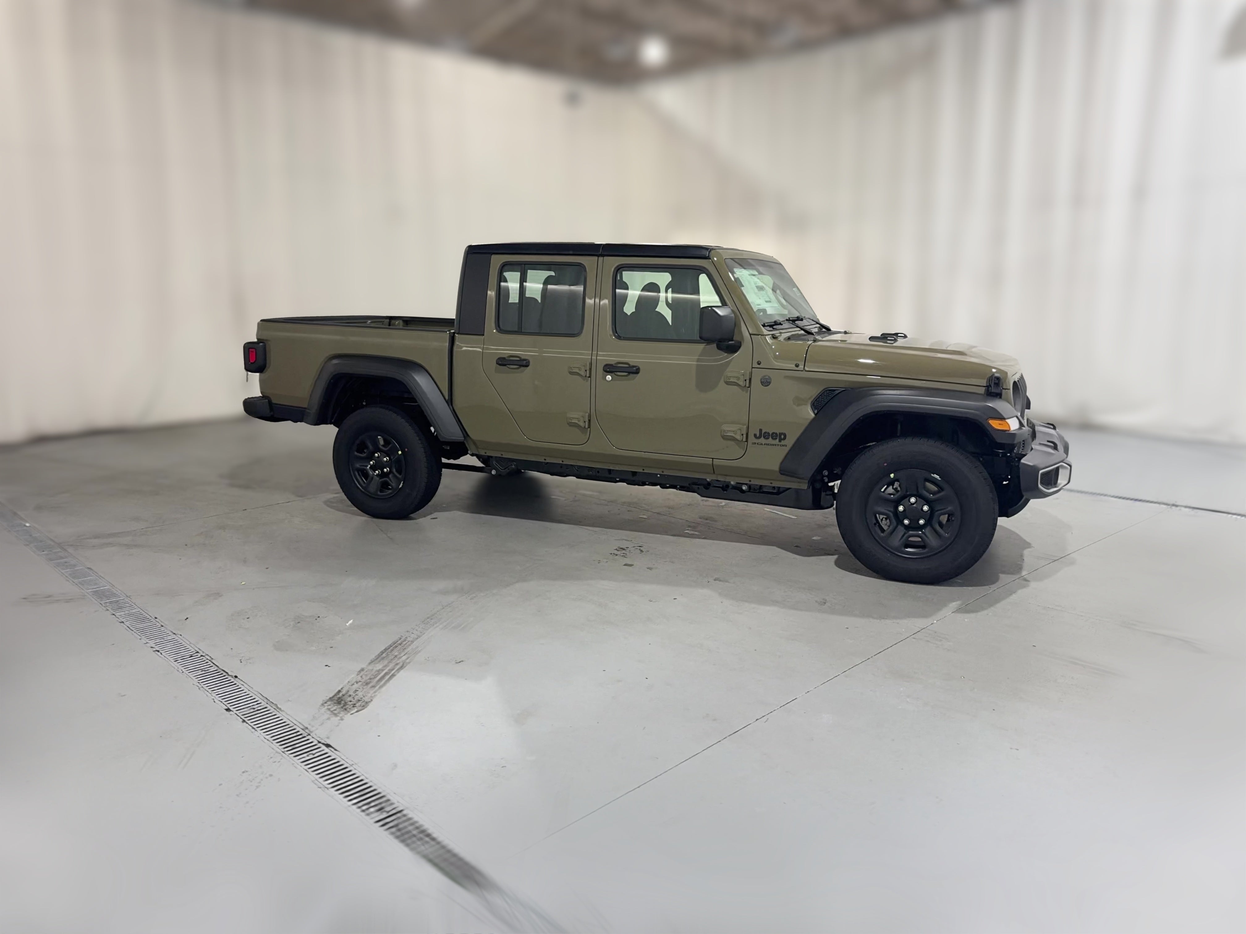 2026 Jeep Gladiator Sport - Photo 30