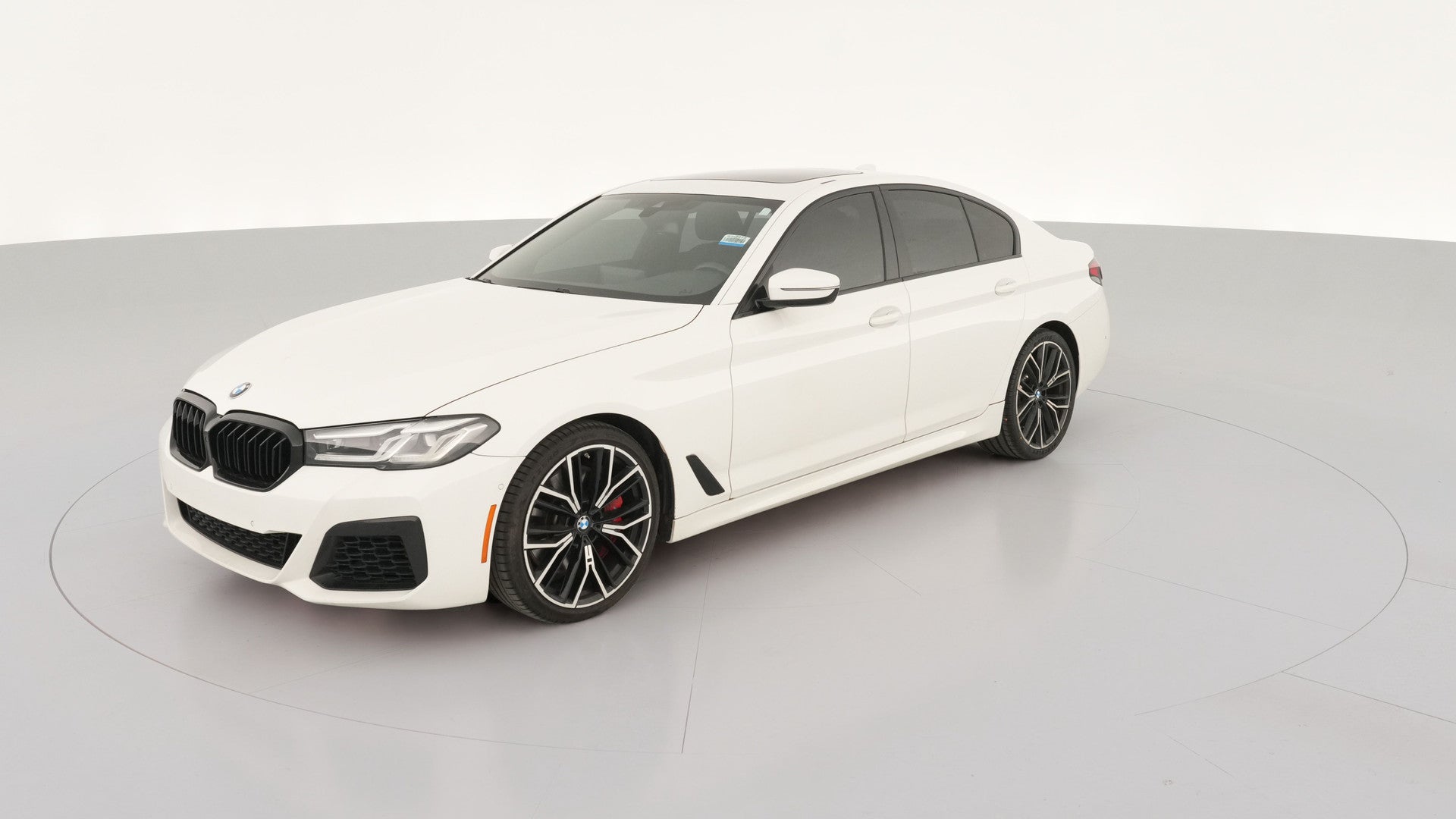 2021 BMW 5 Series vehicle photo