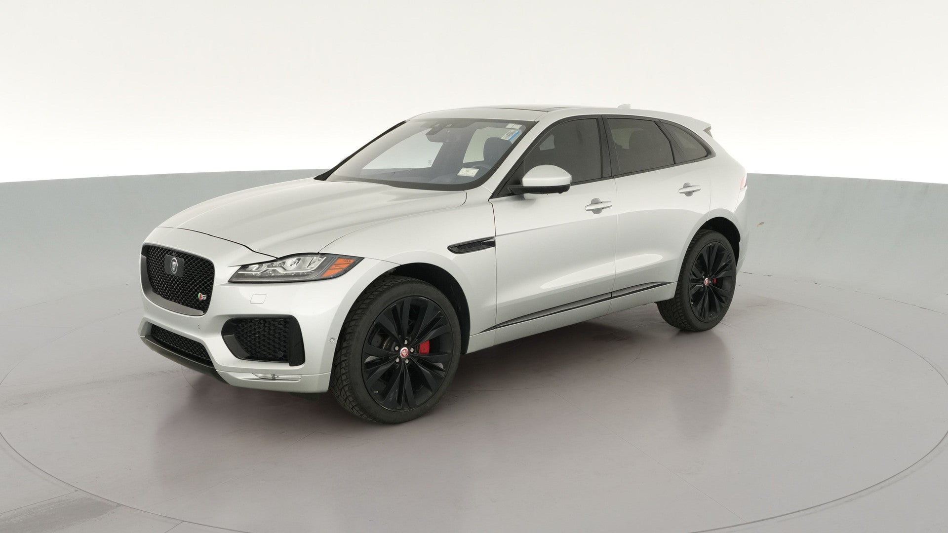 2017 Jaguar F-PACE vehicle photo