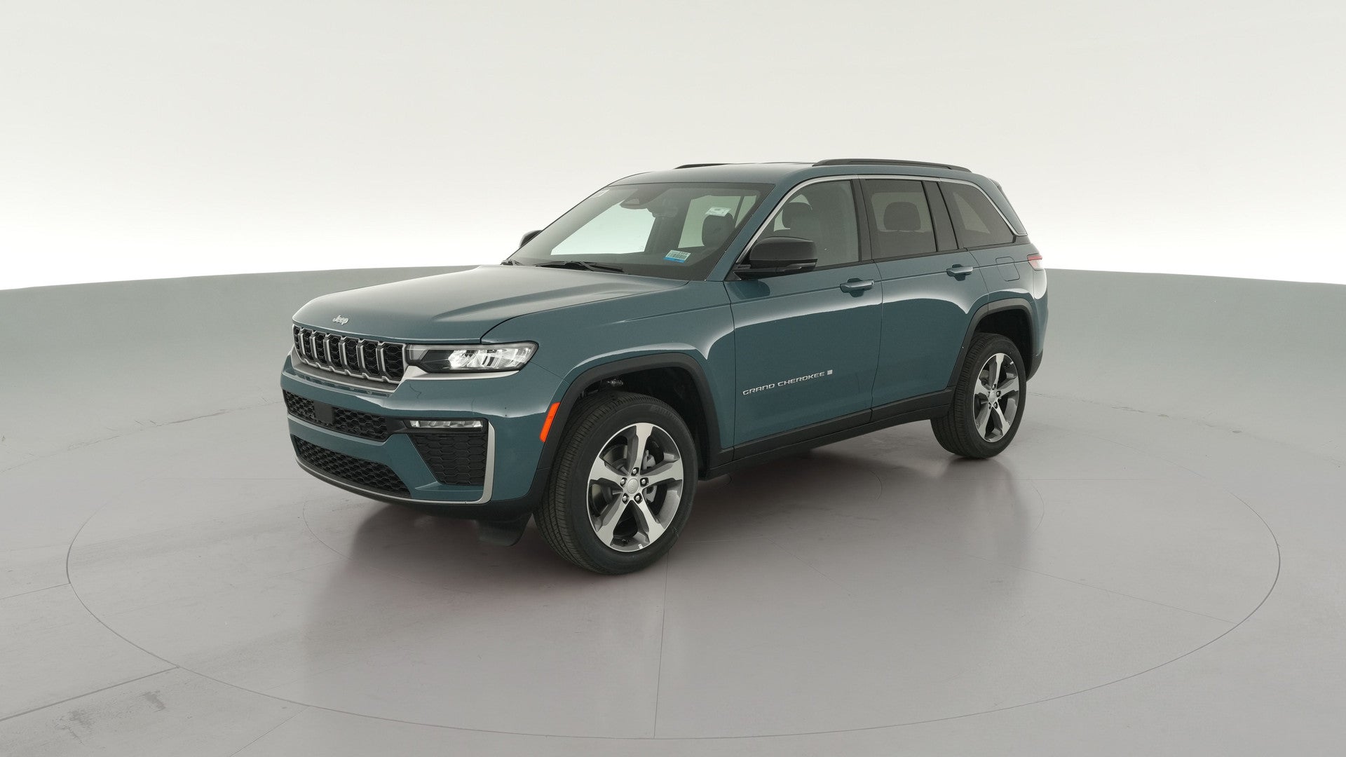 2026 Jeep Grand Cherokee vehicle photo