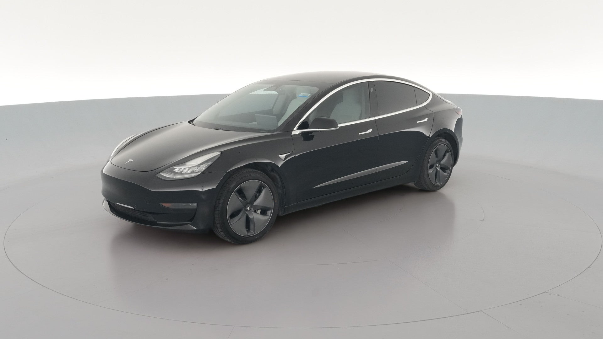 2019 Tesla Model 3 vehicle photo