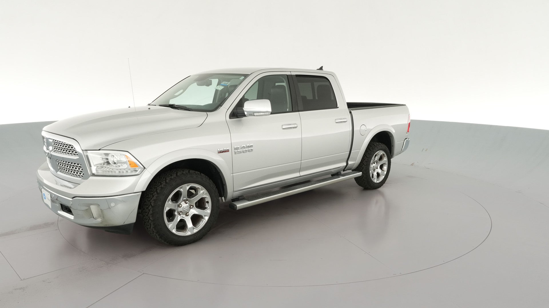 2016 Ram 1500 Crew Cab vehicle photo