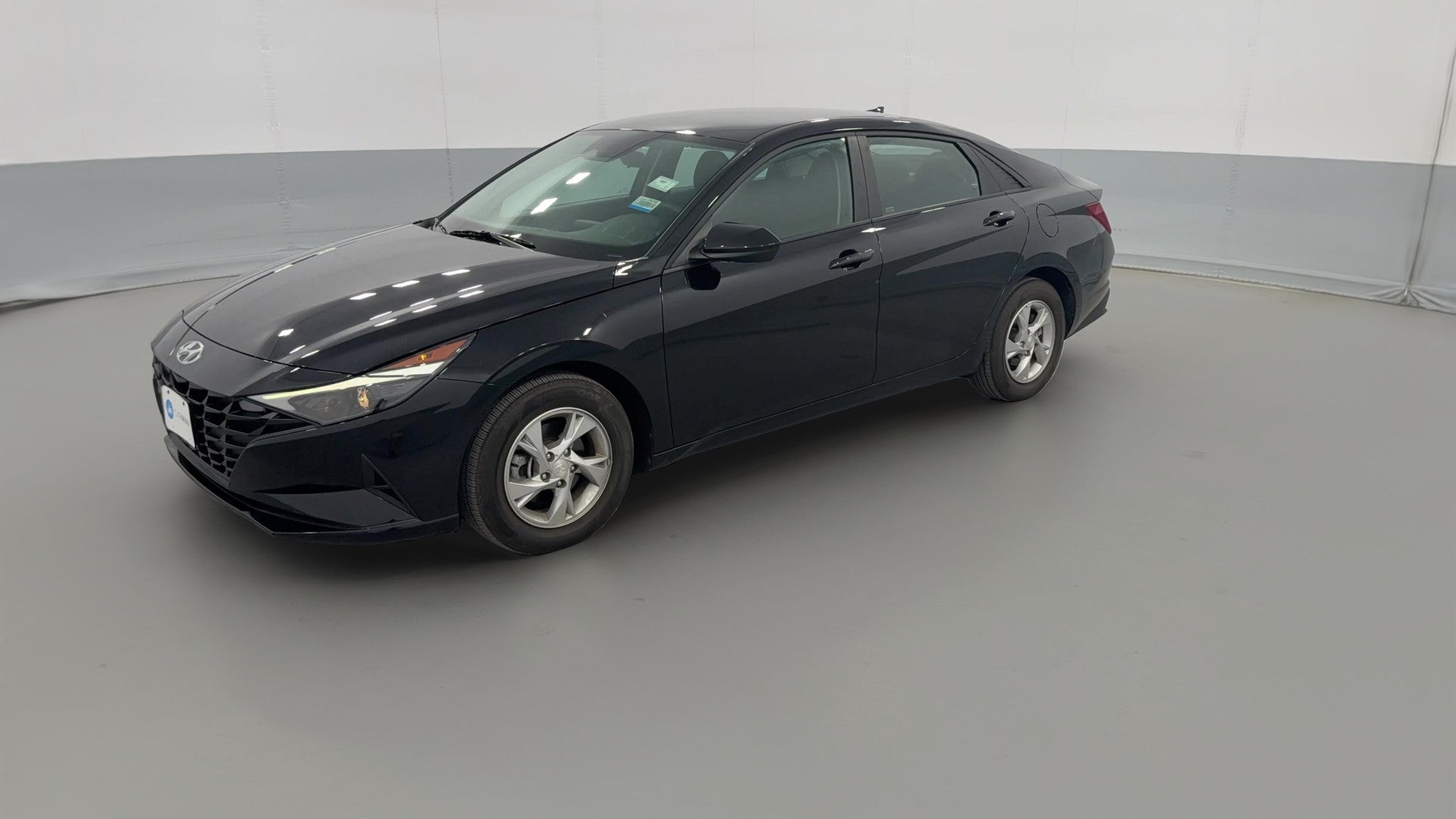 2023 Hyundai Elantra vehicle photo