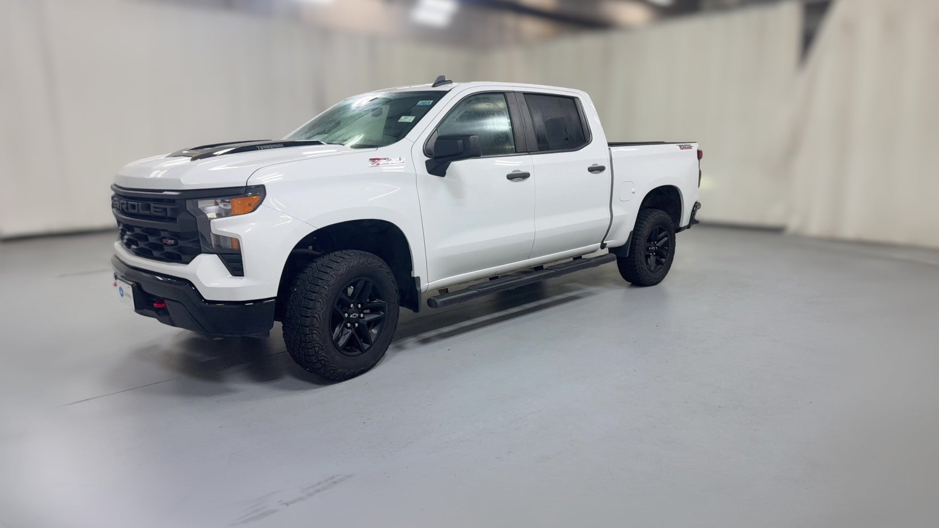2025 Chevrolet Silverado 1500 Crew Cab vehicle photo