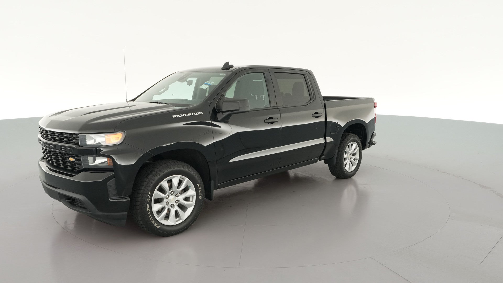 2022 Chevrolet Silverado 1500 Limited Crew Cab vehicle photo