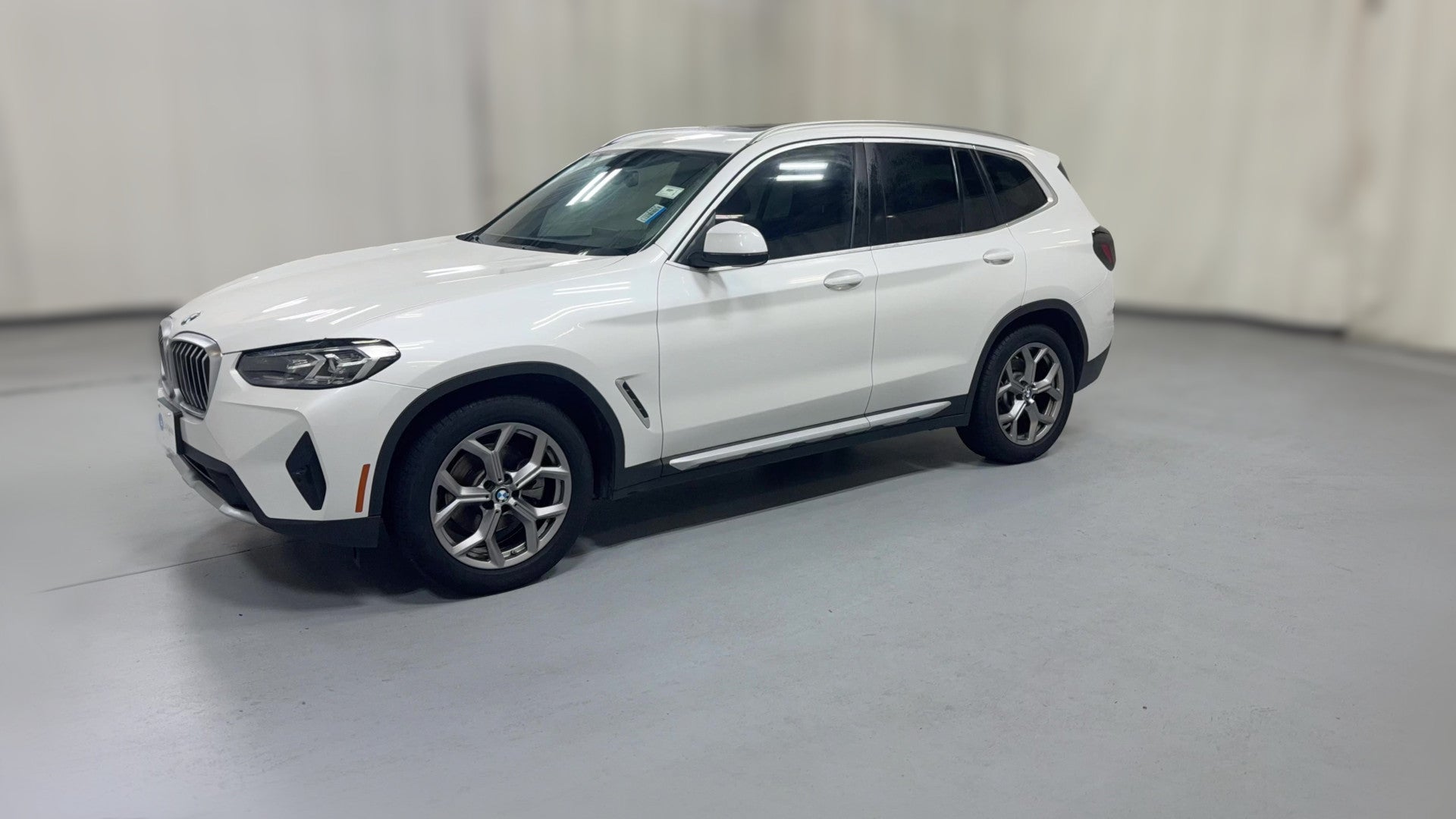 2023 BMW X3 vehicle photo