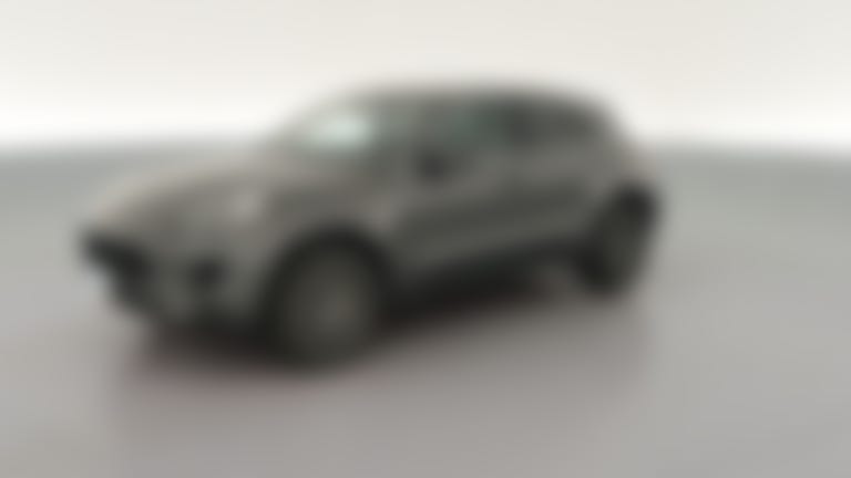 2016 Porsche Macan vehicle photo