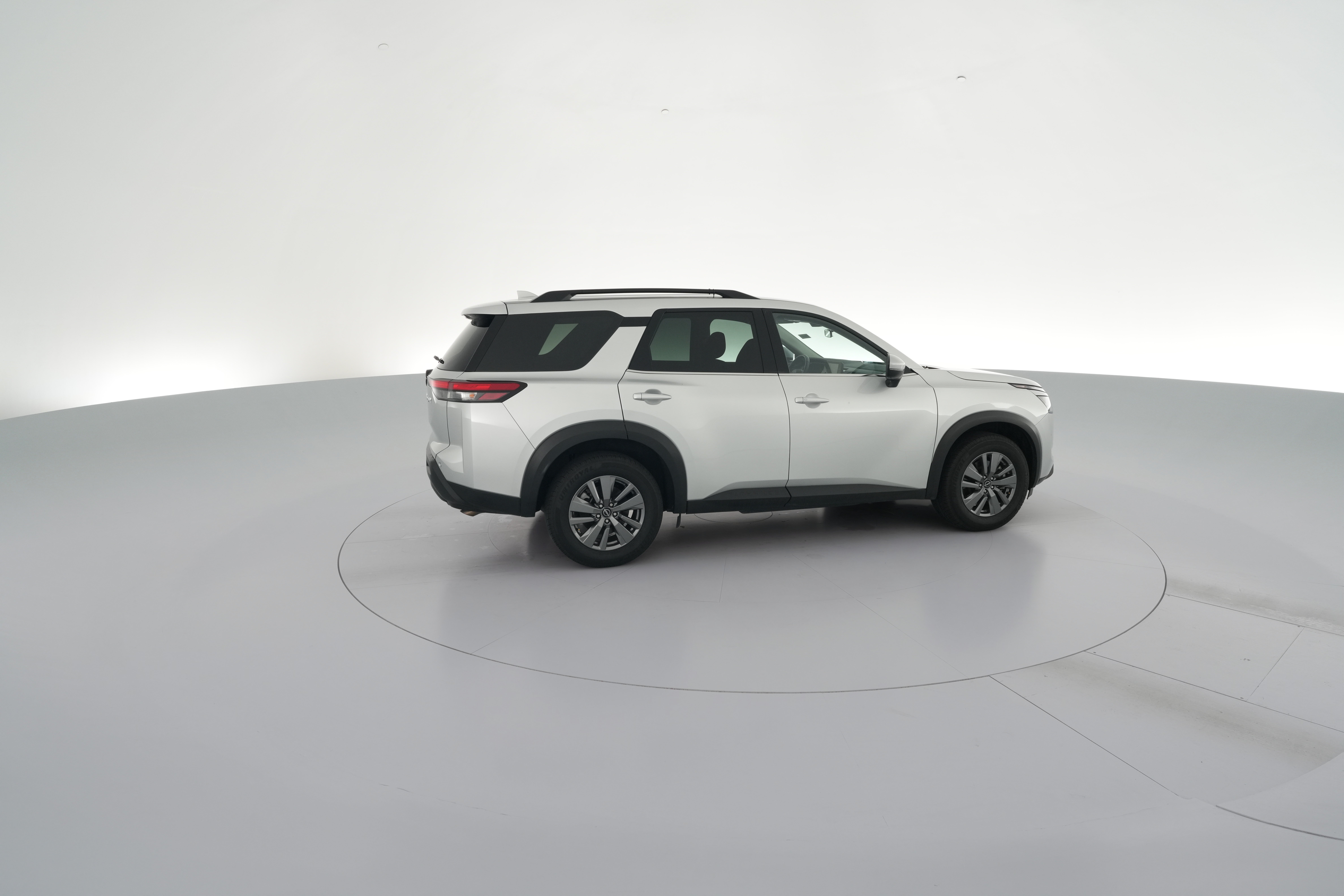 2025 Nissan Pathfinder SV - Photo 37