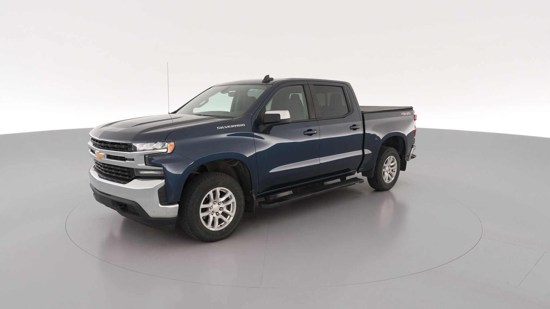 2020 Chevrolet Silverado 1500 Crew Cab vehicle photo