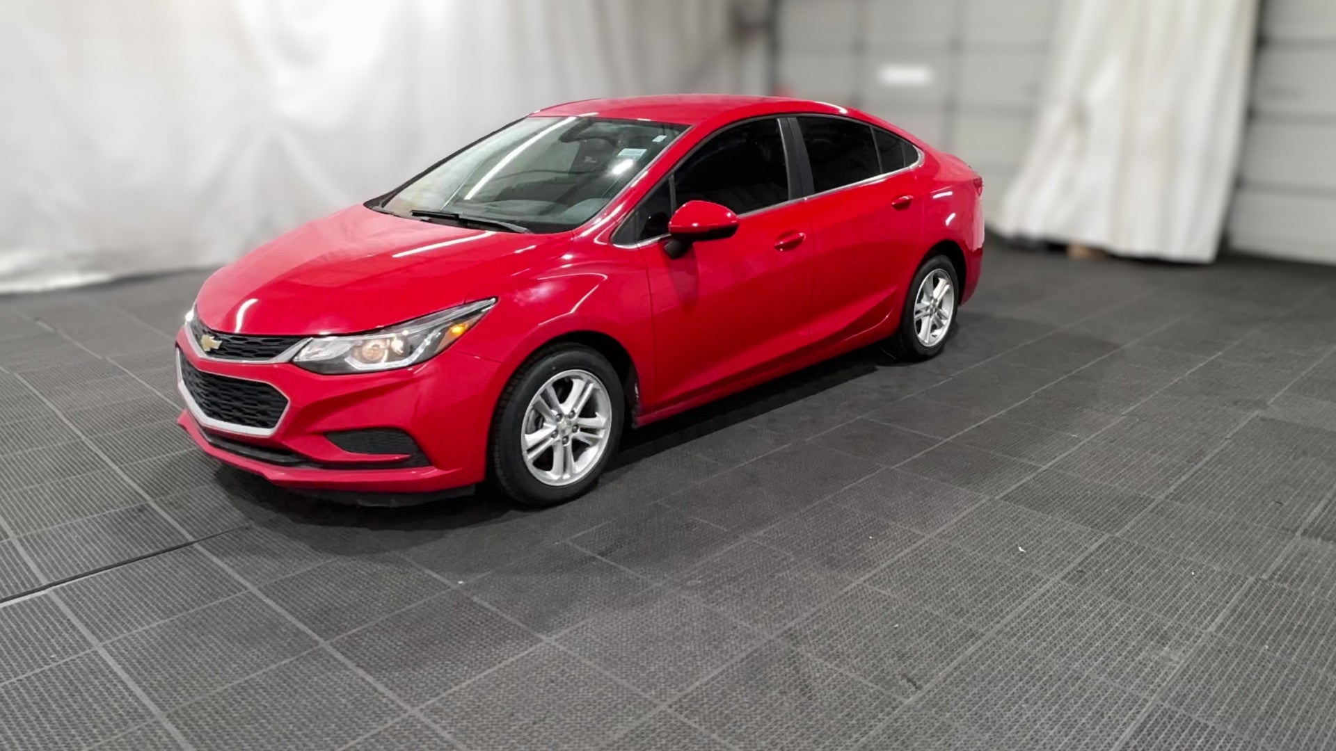 2018 Chevrolet Cruze vehicle photo