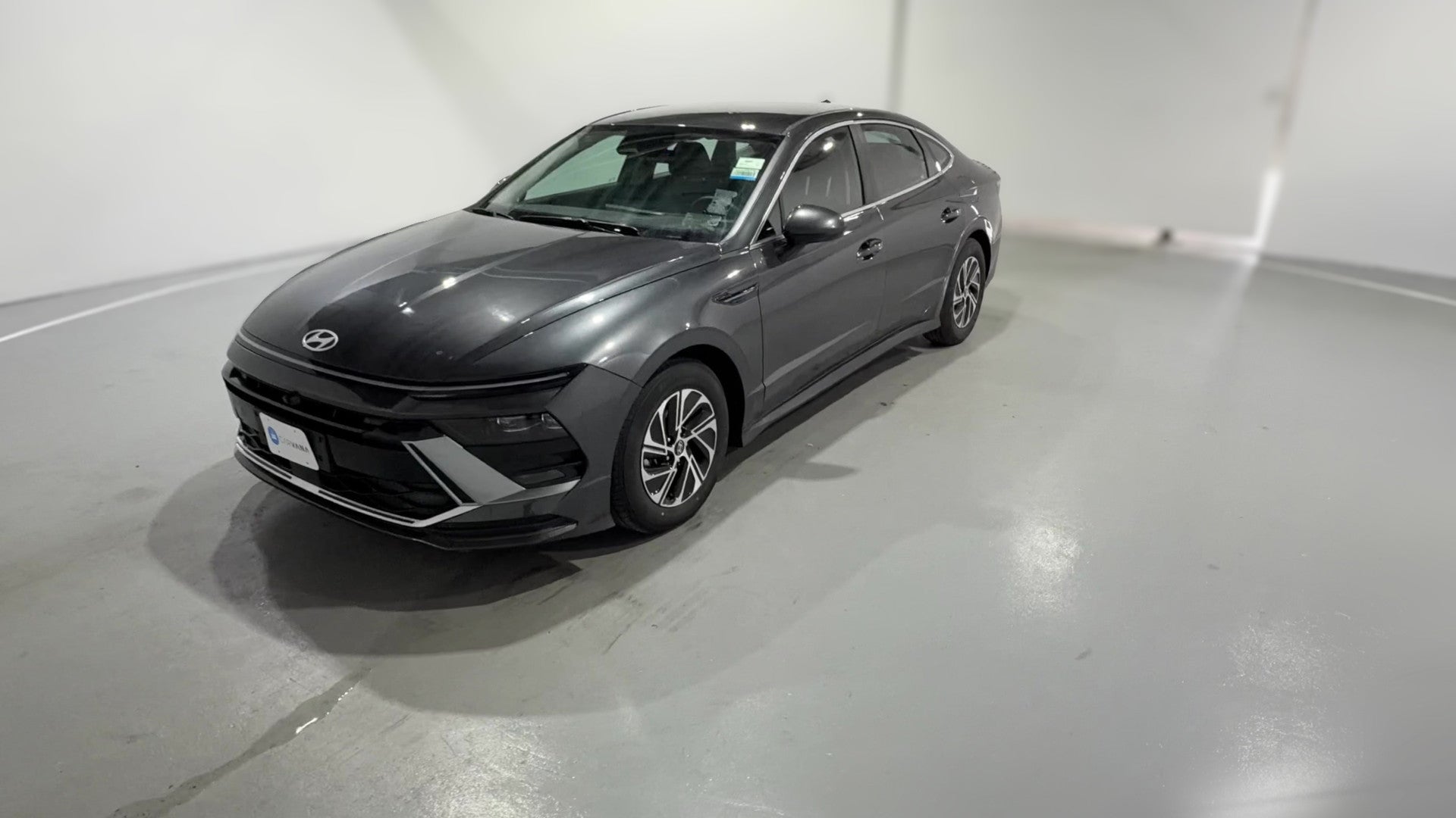 2026 Hyundai Sonata Hybrid vehicle photo