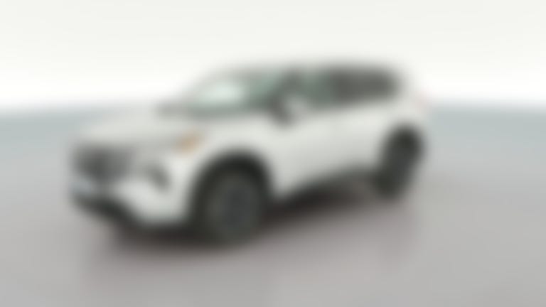 2025 Nissan Rogue vehicle photo