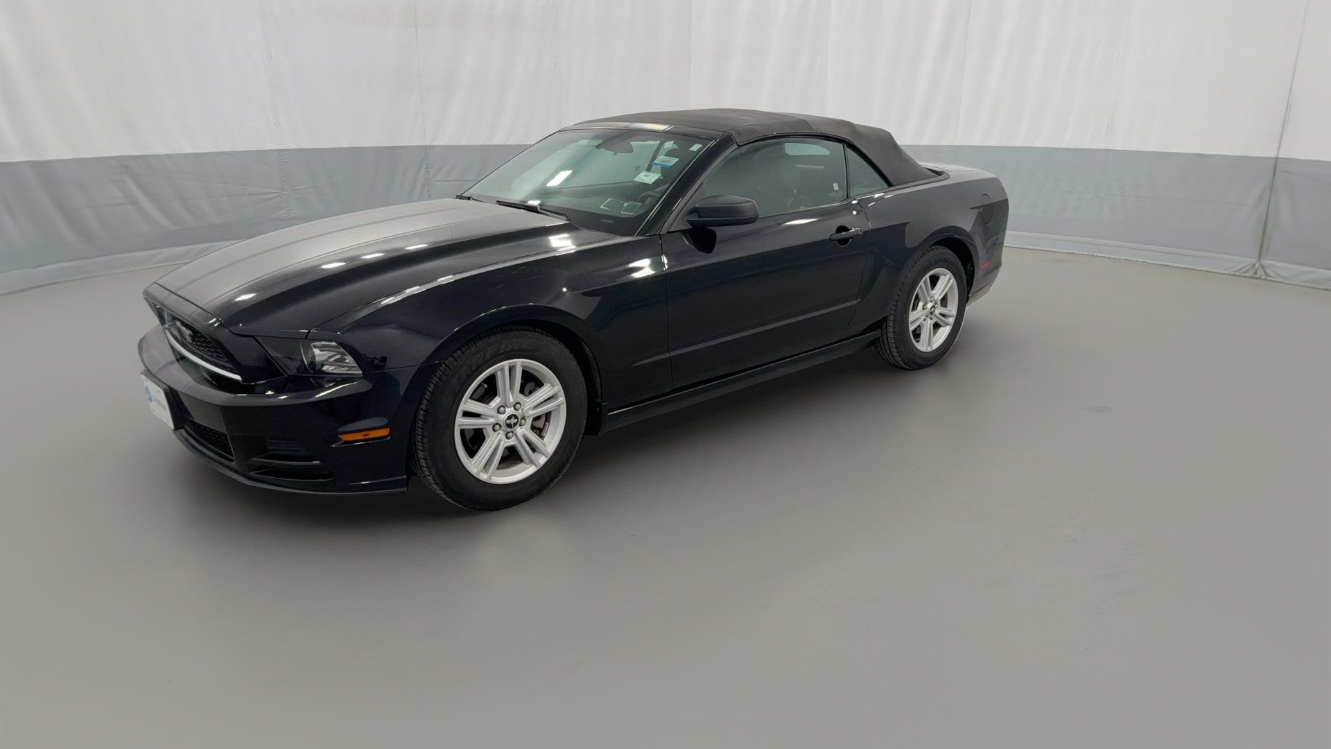2014 Ford Mustang vehicle photo